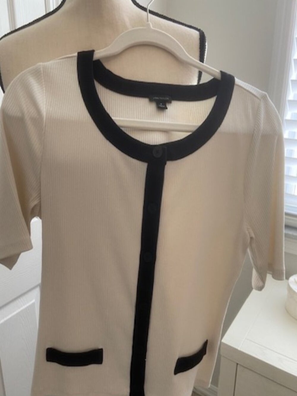 AT Off White, black trim short sleeve cardigan - Size M